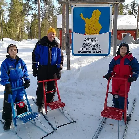 Loma-asunnot Loma-vietonen Holiday Village