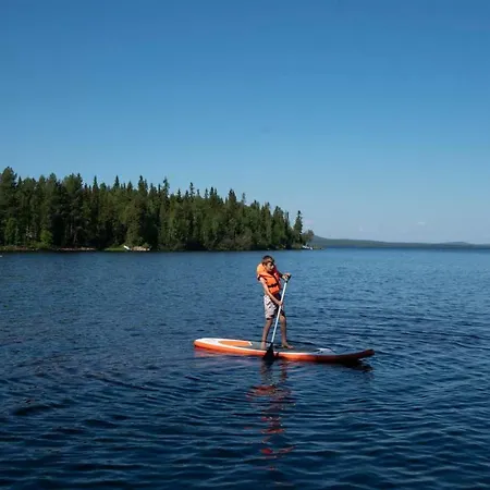 Loma-vietonen Holiday Village