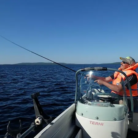 Loma-vietonen Holiday Village Dom wakacyjny