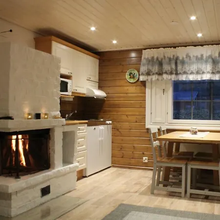 Loma-vietonen Holiday Village Dom wakacyjny Meltosjärvi