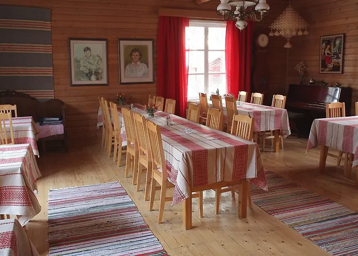 Loma-vietonen Holiday Village